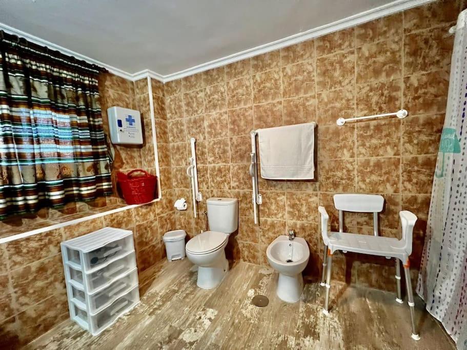 Castillo de Locubín Casa Rural Alfavila מראה חיצוני תמונה